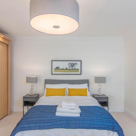 Jubilee Mansions 5* Retreat Peterborough Exterior photo